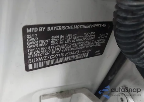 2017 BMW X3 Sdrive28I z USA, uszkodzony, nr VIN 5UXWZ7C37H0V93428